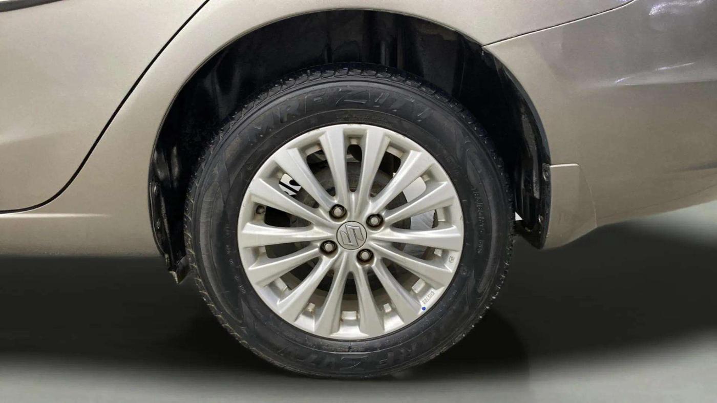 2019 Maruti Ciaz ZETA 1.5 SHVS MT PETROL, Petrol, Manual, 46,993 km, Left Rear Wheel
