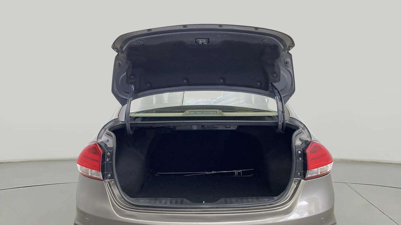 2019 Maruti Ciaz ZETA 1.5 SHVS MT PETROL, Petrol, Manual, 46,993 km, Boot Inside