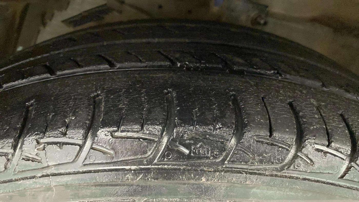 2019 Maruti Ciaz ZETA 1.5 SHVS MT PETROL, Petrol, Manual, 46,993 km, Left Front Tyre Tread