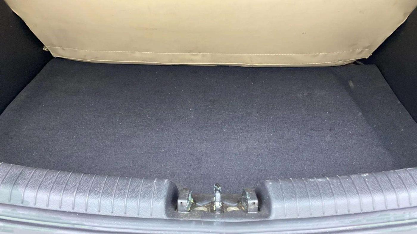 2015 Hyundai Grand i10 ASTA AT 1.2 KAPPA VTVT, Petrol, Automatic, 61,191 km, Boot Inside