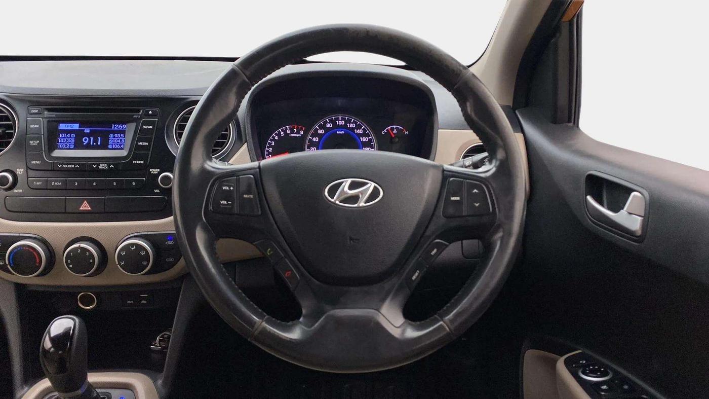 2015 Hyundai Grand i10 ASTA AT 1.2 KAPPA VTVT, Petrol, Automatic, 61,191 km, Steering Wheel Close Up