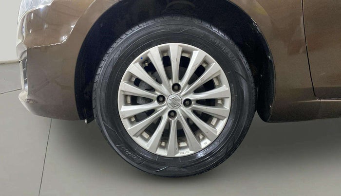 2015 Maruti Ciaz ZXI AT, Petrol, Automatic, 1,04,740 km, Left Front Wheel