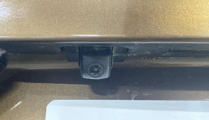 2015 Maruti Ciaz ZXI AT, Petrol, Automatic, 1,04,740 km, Parking Camera