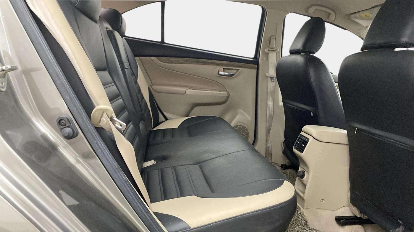 2021 Maruti Ciaz DELTA 1.5 SHVS MT PETROL, Petrol, Manual, 24,603 km, Right Side Rear Door Cabin