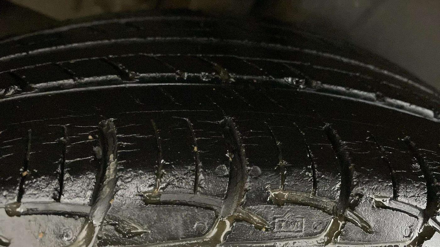 2021 Maruti Ciaz DELTA 1.5 SHVS MT PETROL, Petrol, Manual, 24,603 km, Left Front Tyre Tread