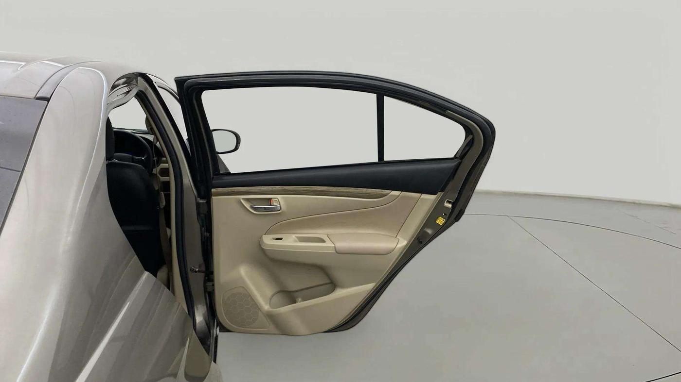 2021 Maruti Ciaz DELTA 1.5 SHVS MT PETROL, Petrol, Manual, 24,603 km, RHS Rear Door
