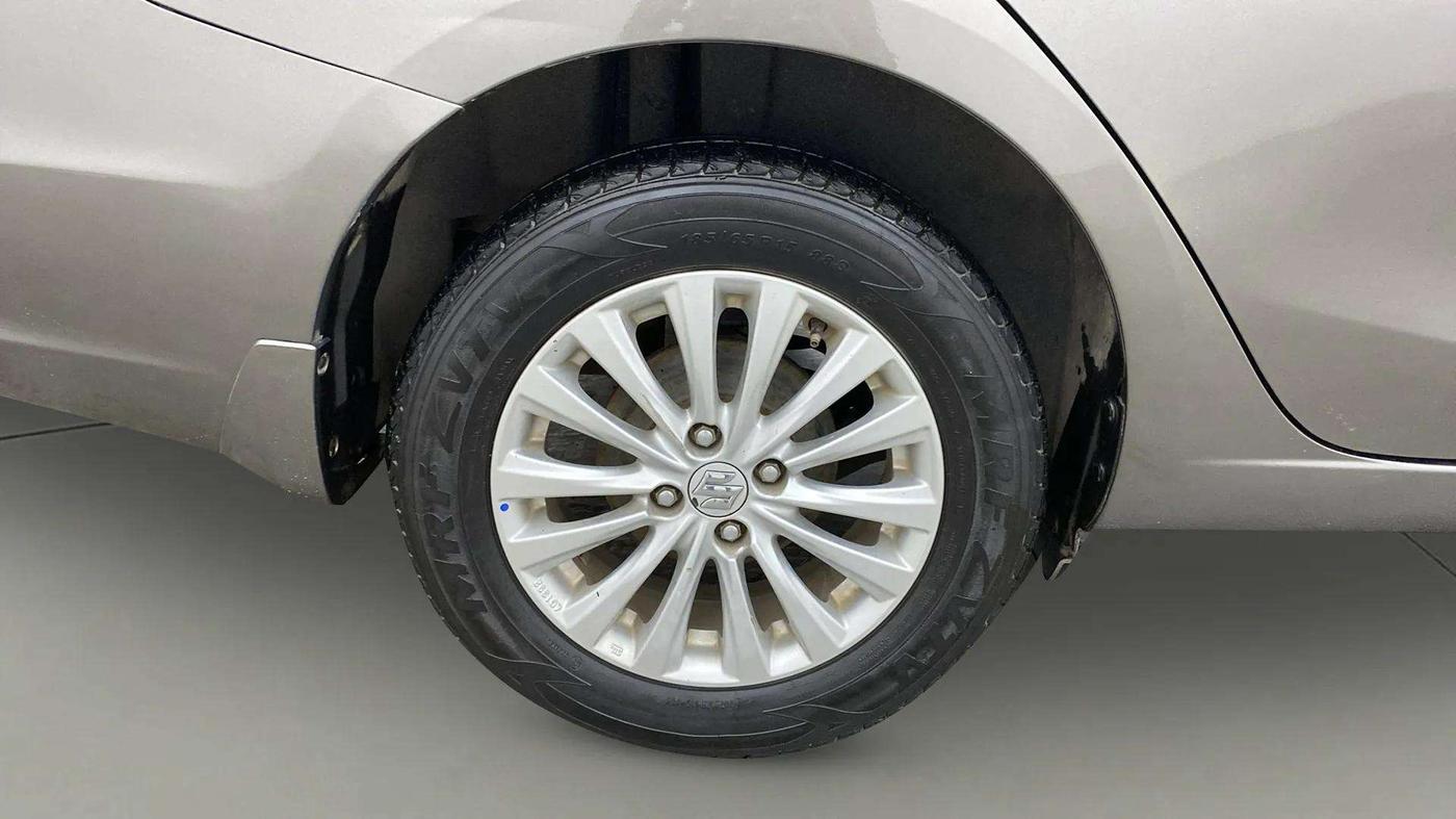 2021 Maruti Ciaz DELTA 1.5 SHVS MT PETROL, Petrol, Manual, 24,603 km, Right Rear Wheel
