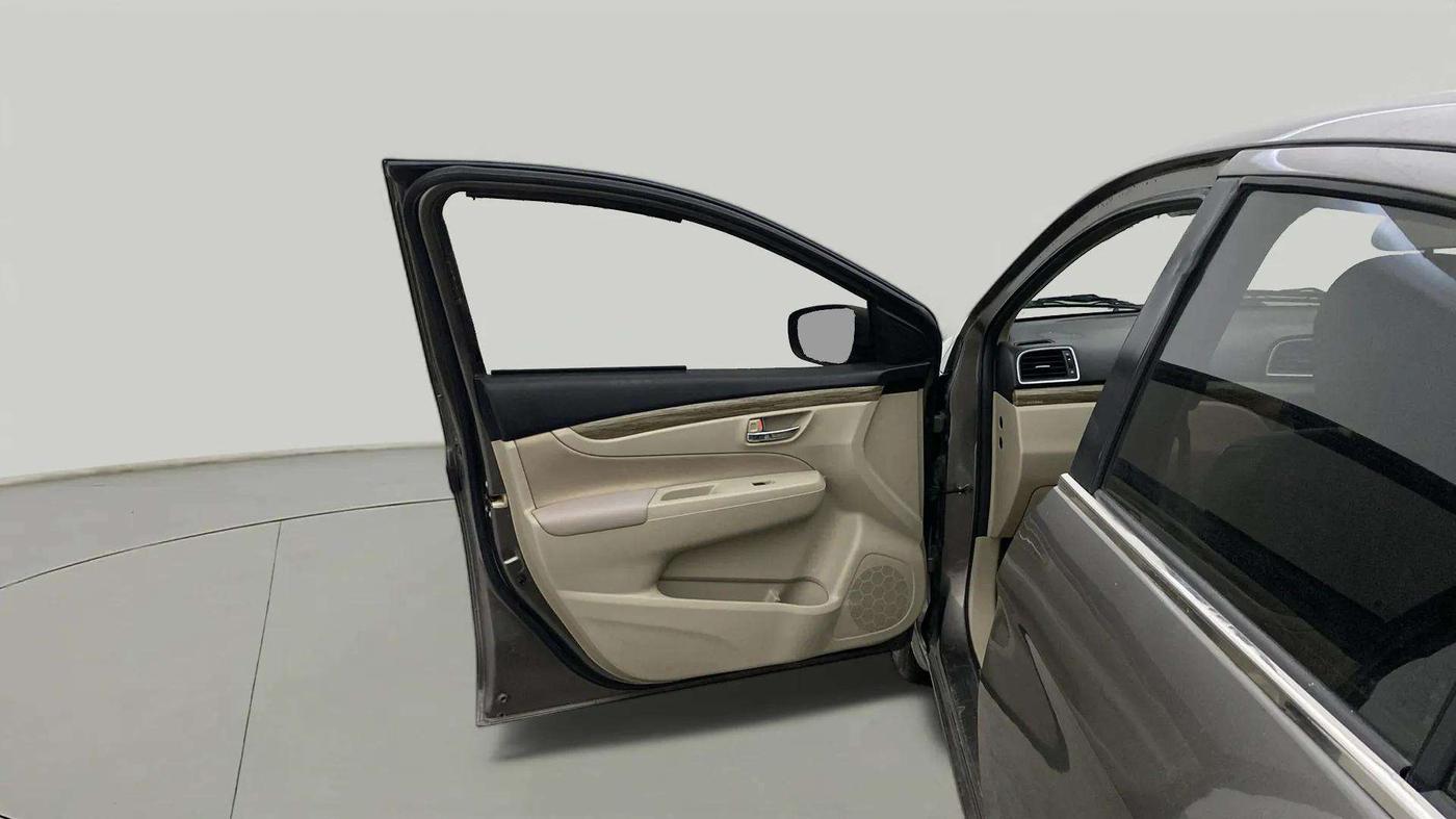 2021 Maruti Ciaz DELTA 1.5 SHVS MT PETROL, Petrol, Manual, 24,603 km, LHS Front Door