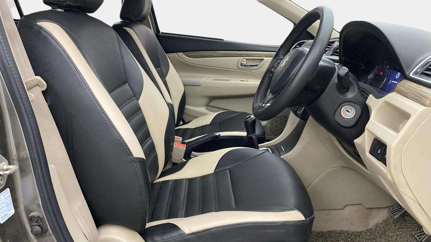 2021 Maruti Ciaz DELTA 1.5 SHVS MT PETROL, Petrol, Manual, 24,603 km, Right Side Front Door Cabin