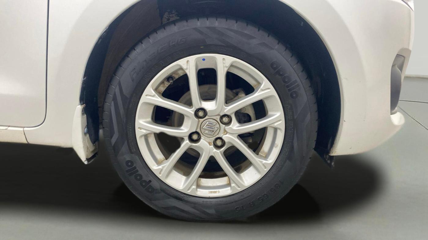 2019 Maruti Swift ZXI AMT, Petrol, Automatic, 41,232 km, Right Front Wheel