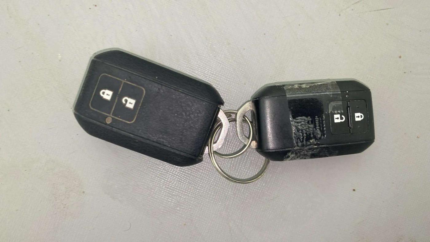 2019 Maruti Swift ZXI AMT, Petrol, Automatic, 41,232 km, Key Close Up