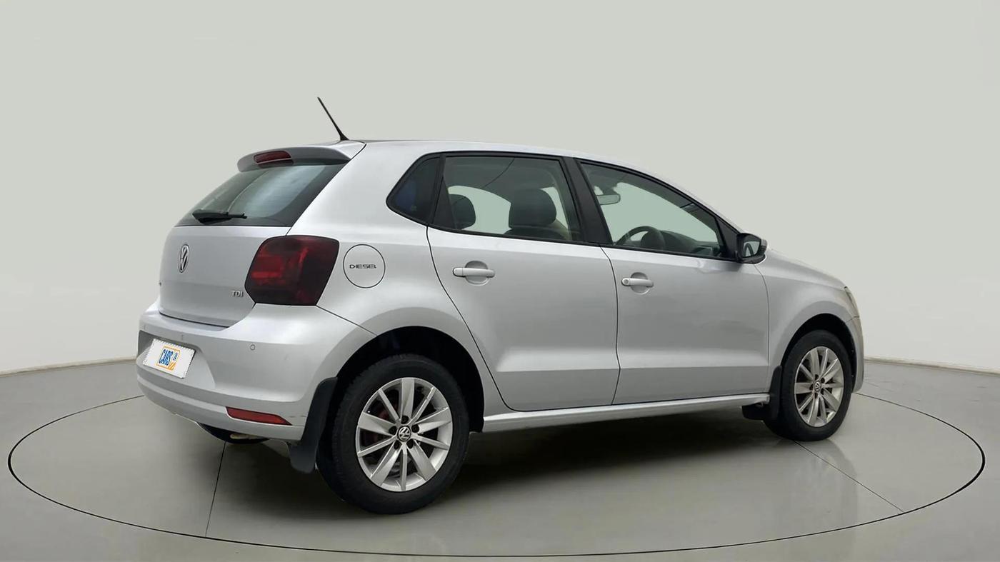 2017 Volkswagen Polo HIGHLINE1.5L, Diesel, Manual, 86,788 km, Right Back Diagonal