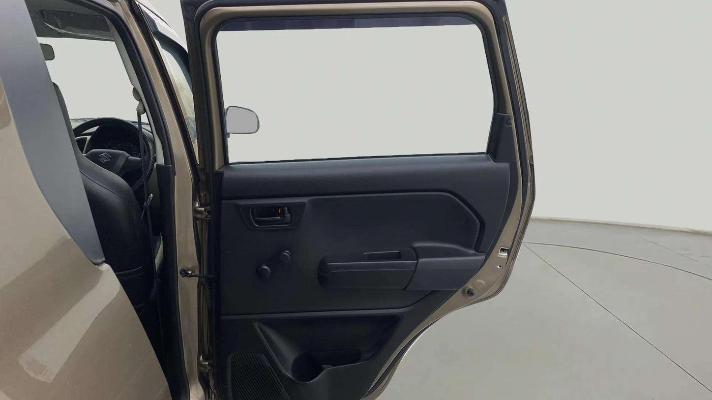 2022 Maruti New Wagon-R LXI CNG (O) 1.0, CNG, Manual, 98,215 km, RHS Rear Door
