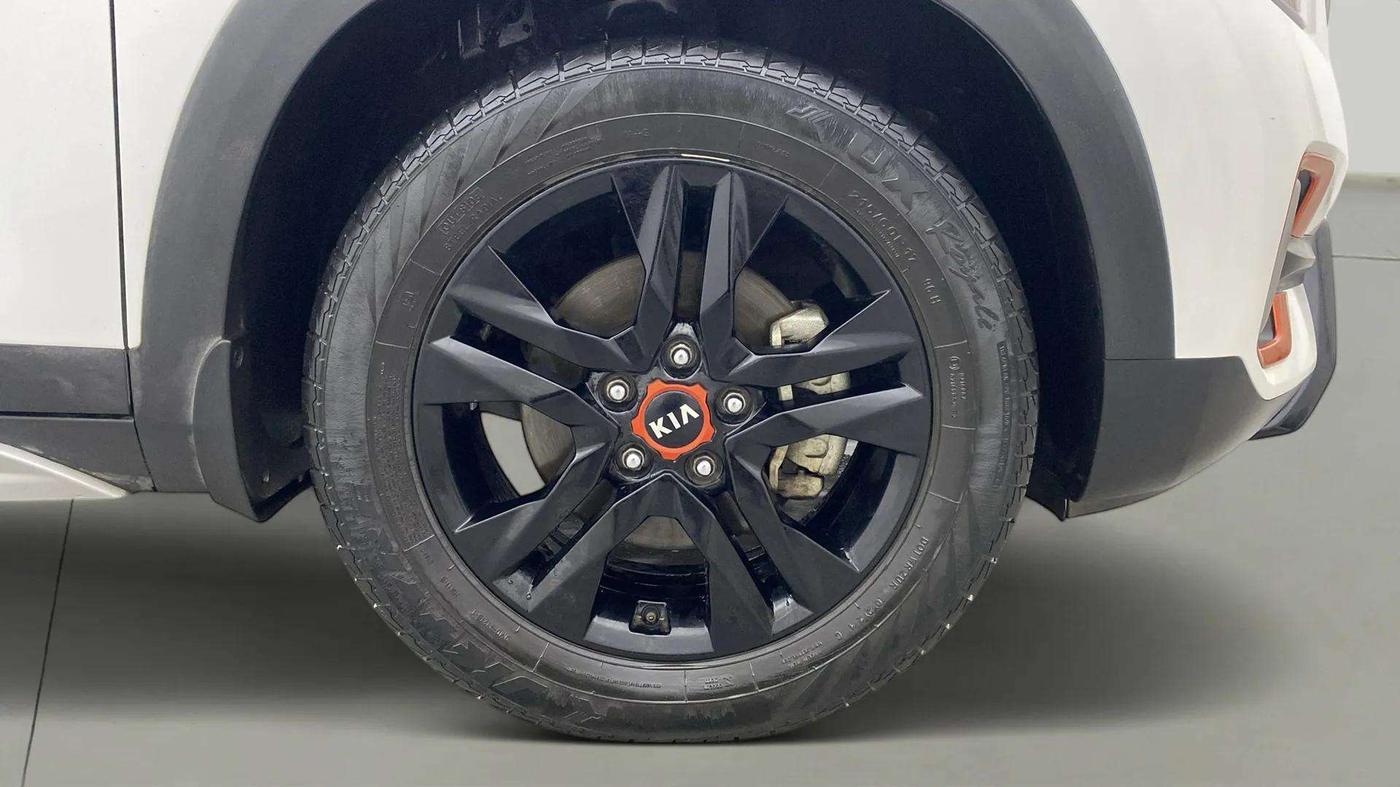 2021 KIA SELTOS HTX ANNIVERSARY EDITION 1.5 PETROL, Petrol, Manual, 46,260 km, Right Front Wheel
