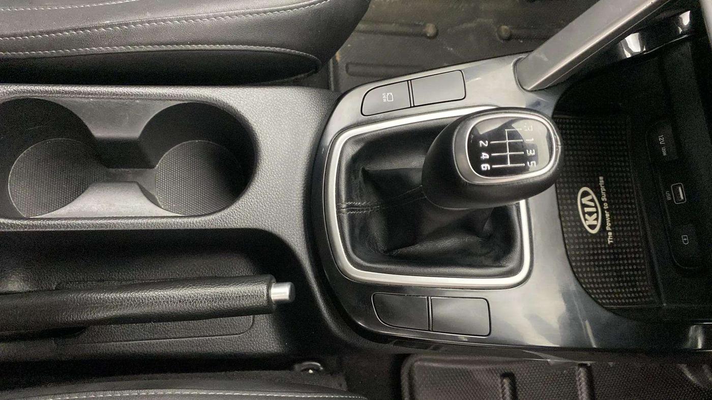 2020 KIA SELTOS HTX ANNIVERSARY EDITION 1.5 PETROL, Petrol, Manual, 34,678 km, Gear Lever
