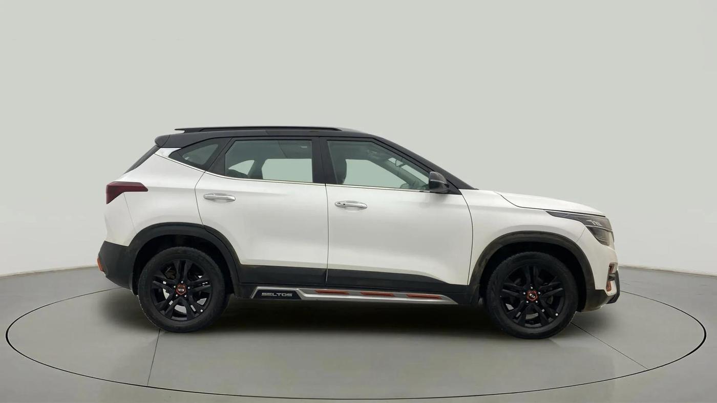 2020 KIA SELTOS HTX ANNIVERSARY EDITION 1.5 PETROL, Petrol, Manual, 34,678 km, Right Side View