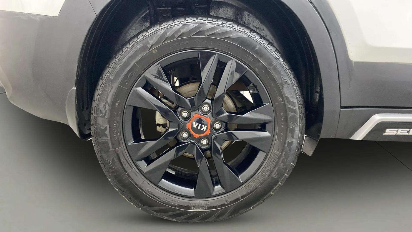 2020 KIA SELTOS HTX ANNIVERSARY EDITION 1.5 PETROL, Petrol, Manual, 34,678 km, Right Rear Wheel