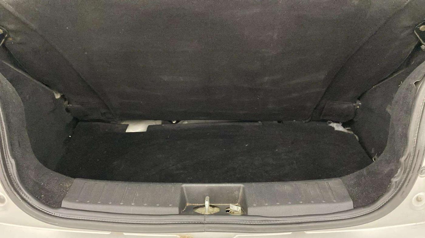 2018 Mahindra KUV 100 NXT K2 P 6 STR, Petrol, Manual, 19,136 km, Boot Inside