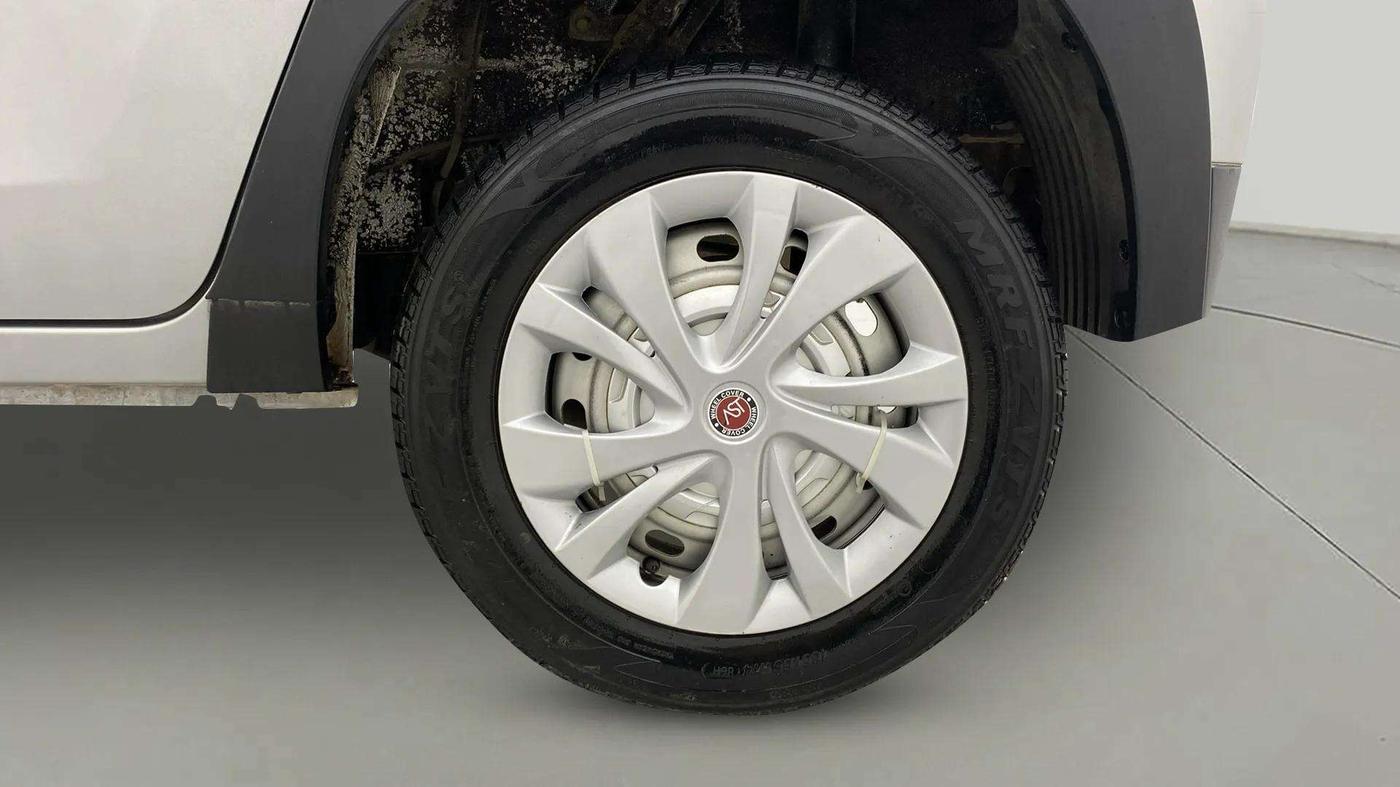 2018 Mahindra KUV 100 NXT K2 P 6 STR, Petrol, Manual, 19,136 km, Left Rear Wheel