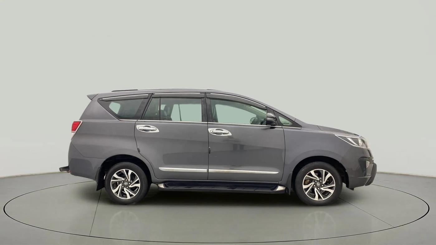 2021 Toyota Innova Crysta 2.4 GX 8 STR, Diesel, Manual, 49,155 km, Right Side View