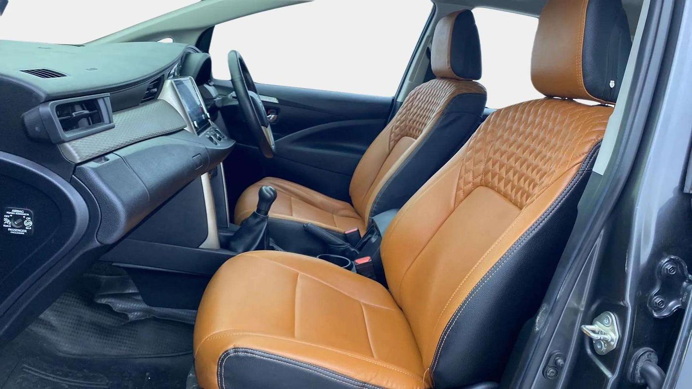 2021 Toyota Innova Crysta 2.4 GX 8 STR, Diesel, Manual, 49,155 km, Right Side Front Door Cabin