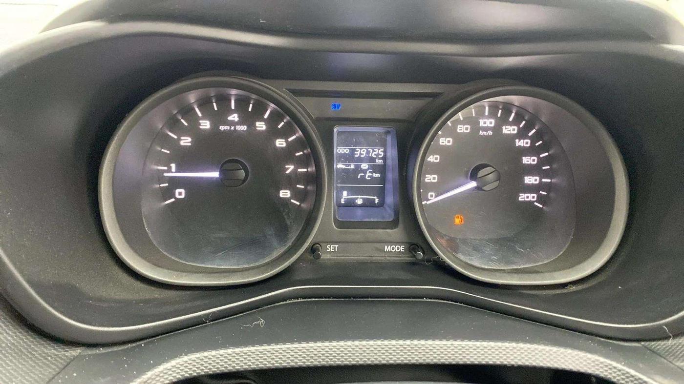 2018 Tata NEXON XM PETROL, Petrol, Manual, 39,880 km, Odometer Image