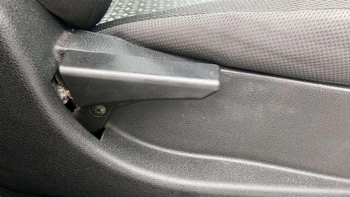 2018 Tata NEXON XM PETROL, Petrol, Manual, 39,880 km, Driver Side Adjustment Panel