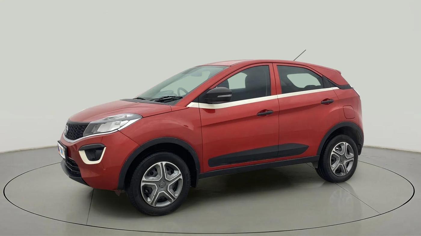 2018 Tata NEXON XM PETROL, Petrol, Manual, 39,880 km, Left Front Diagonal