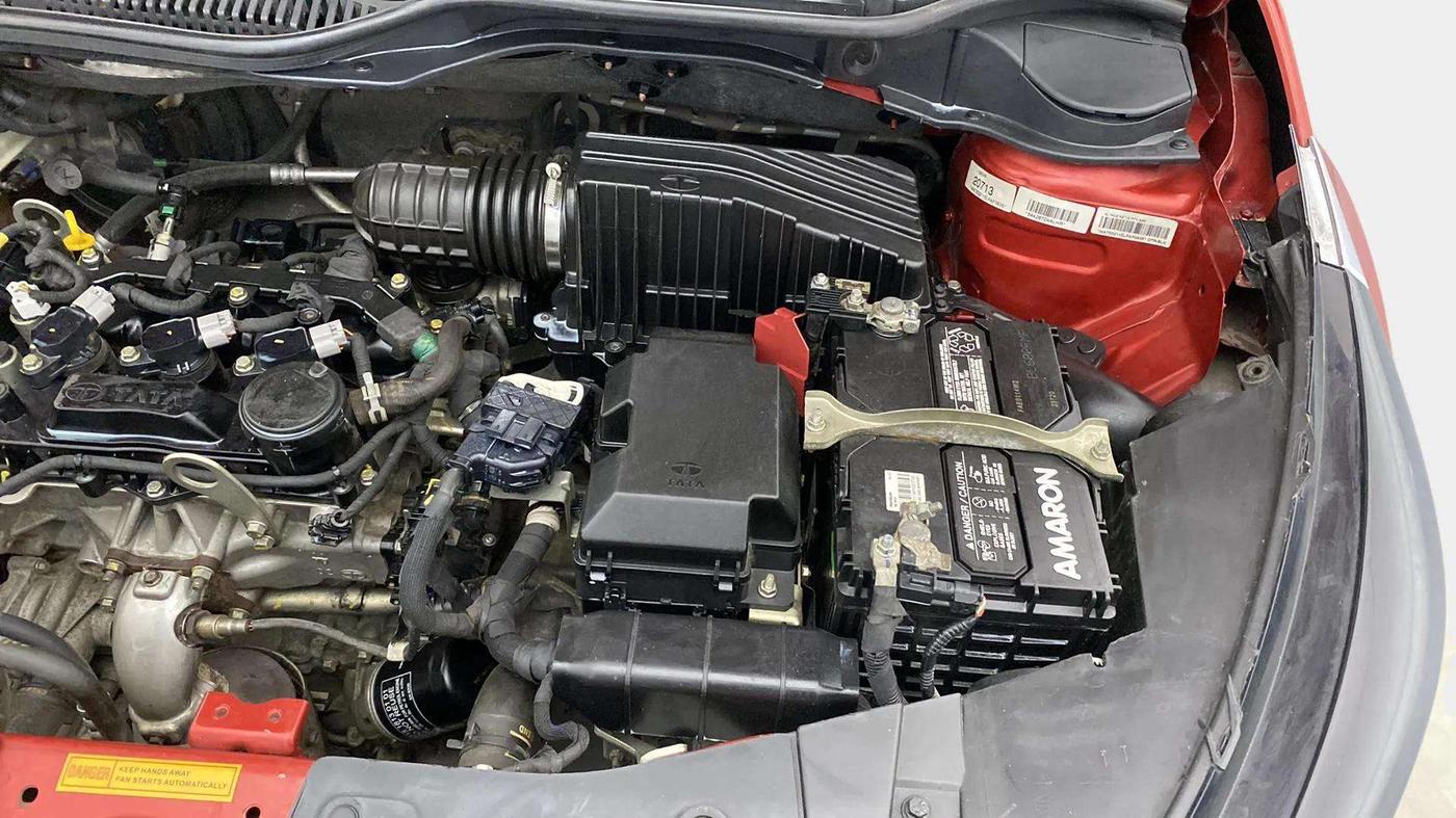 2020 Tata ALTROZ XZ PETROL, Petrol, Manual, 30,380 km, Engine View - Left