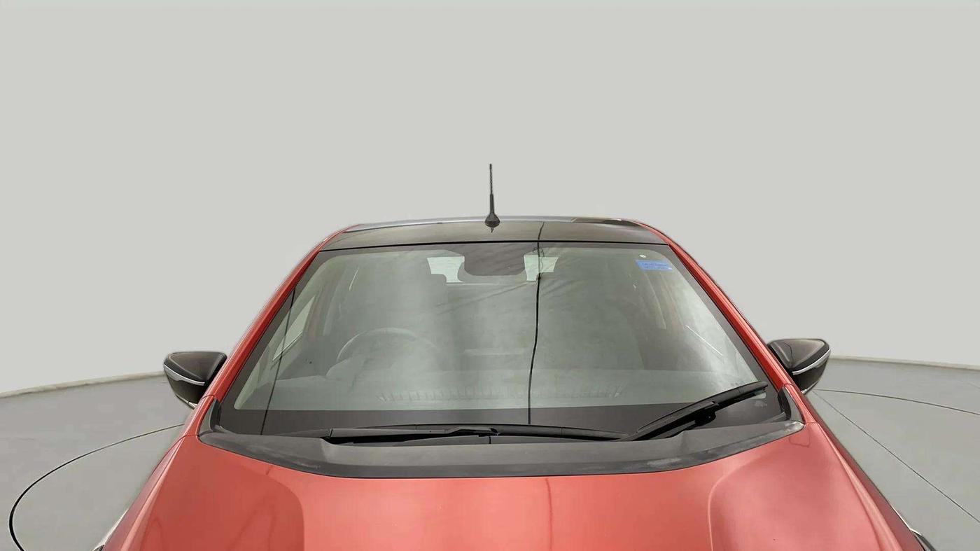 2020 Tata ALTROZ XZ PETROL, Petrol, Manual, 30,380 km, Front Windshield