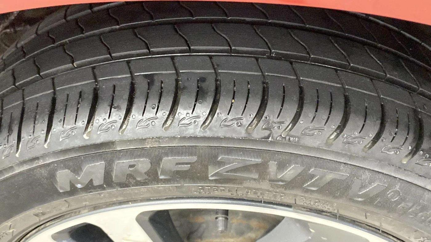 2020 Tata ALTROZ XZ PETROL, Petrol, Manual, 30,380 km, Right Rear Tyre Tread