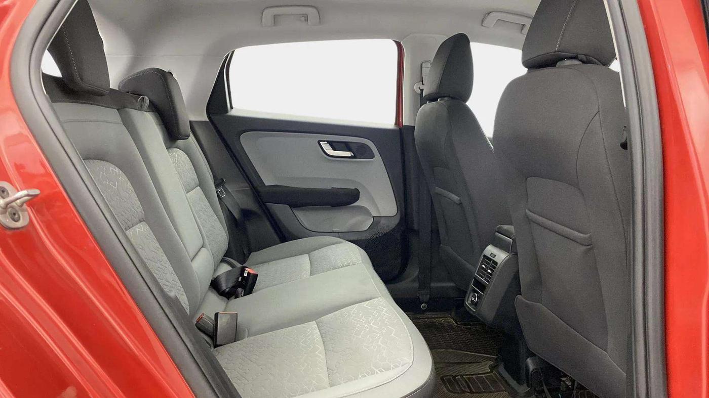 2020 Tata ALTROZ XZ PETROL, Petrol, Manual, 30,380 km, Right Side Rear Door Cabin
