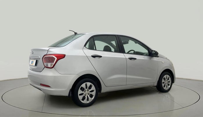2015 Hyundai Xcent BASE 1.2, Petrol, Manual, 43,230 km, Right Back Diagonal
