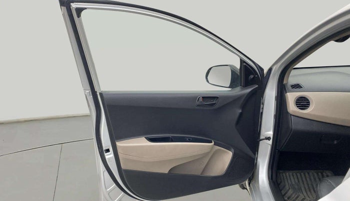 2015 Hyundai Xcent BASE 1.2, Petrol, Manual, 43,230 km, LHS Front Door