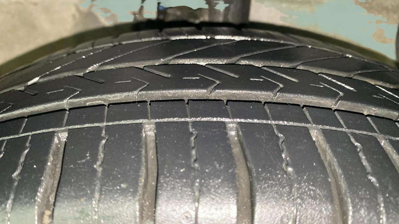 2015 Hyundai Xcent BASE 1.2, Petrol, Manual, 43,230 km, Right Front Tyre Tread