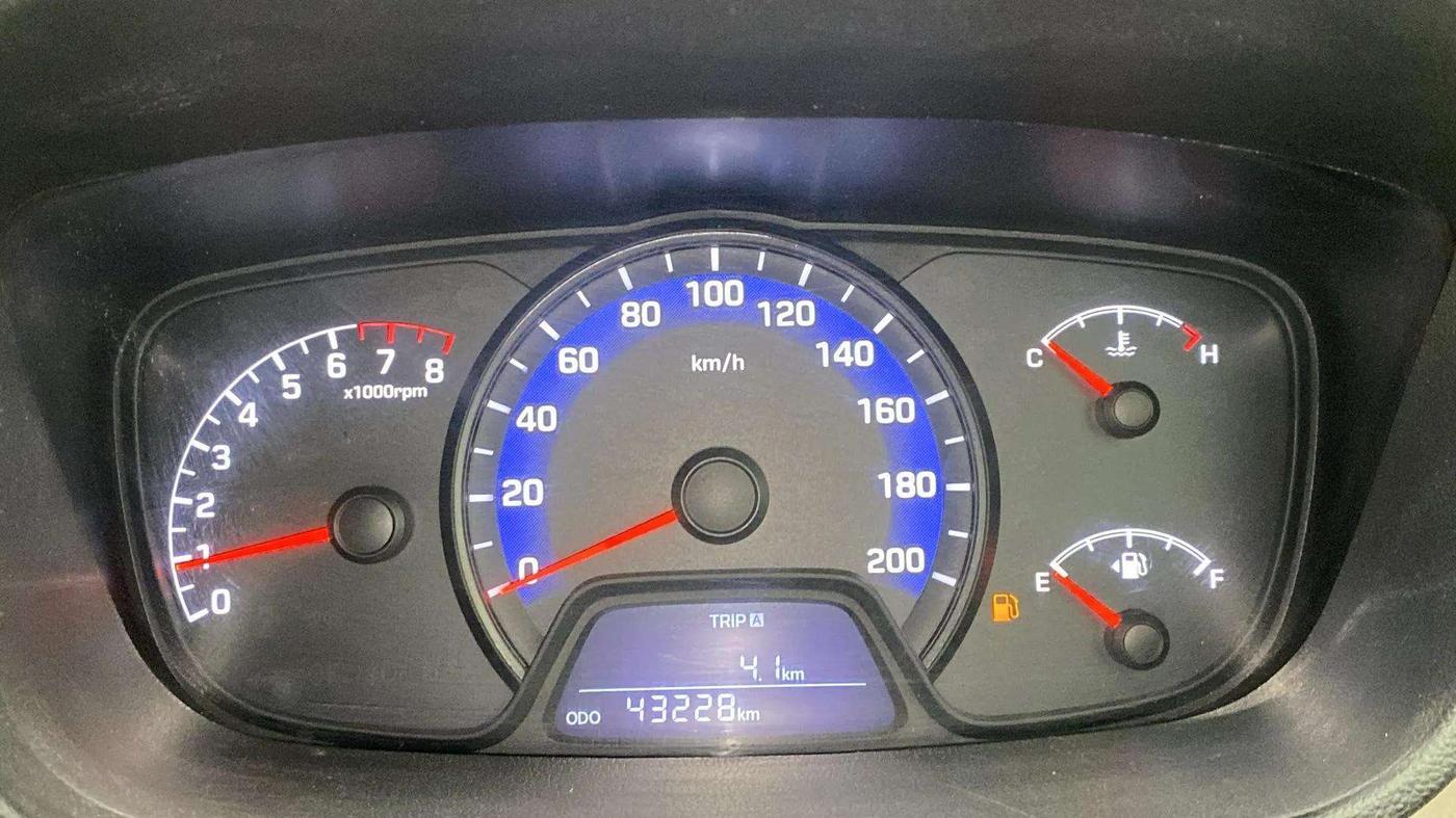 2015 Hyundai Xcent BASE 1.2, Petrol, Manual, 43,230 km, Odometer Image