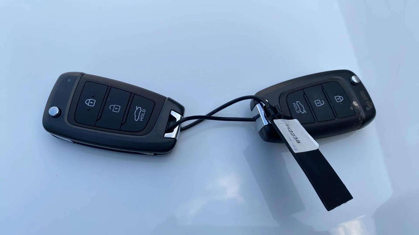 2022 Hyundai Verna S PLUS 1.5 VTVT, Petrol, Manual, 12,345 km, Key Close Up