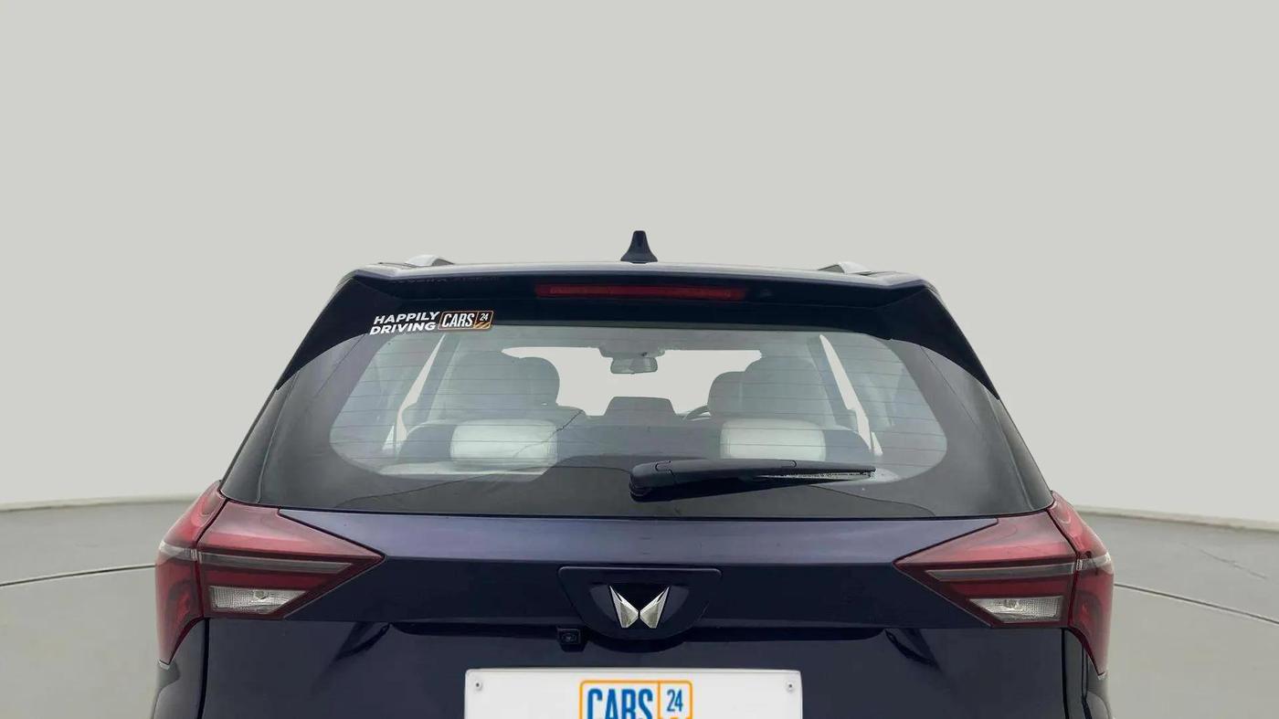 2023 Mahindra XUV700 AX 7 LUXURY D AT 7 STR, Diesel, Automatic, 16,533 km, Rear Windshield