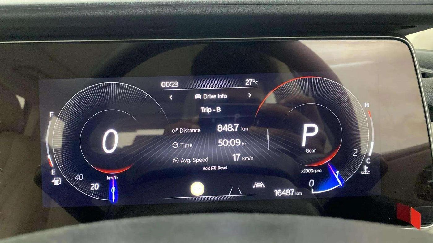 2023 Mahindra XUV700 AX 7 LUXURY D AT 7 STR, Diesel, Automatic, 16,533 km, Odometer Image