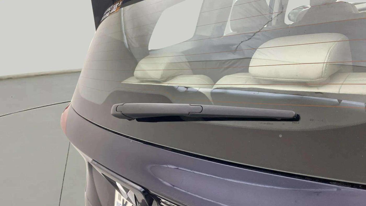 2023 Mahindra XUV700 AX 7 LUXURY D AT 7 STR, Diesel, Automatic, 16,533 km, Rear Wiper