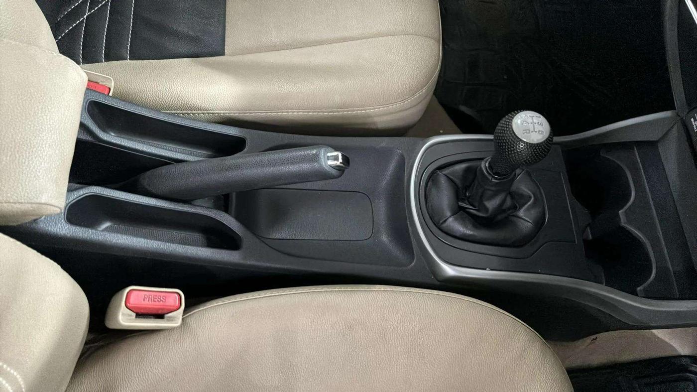 2020 Honda City 1.5L I-VTEC V MT, Petrol, Manual, 22,521 km, Gear Lever