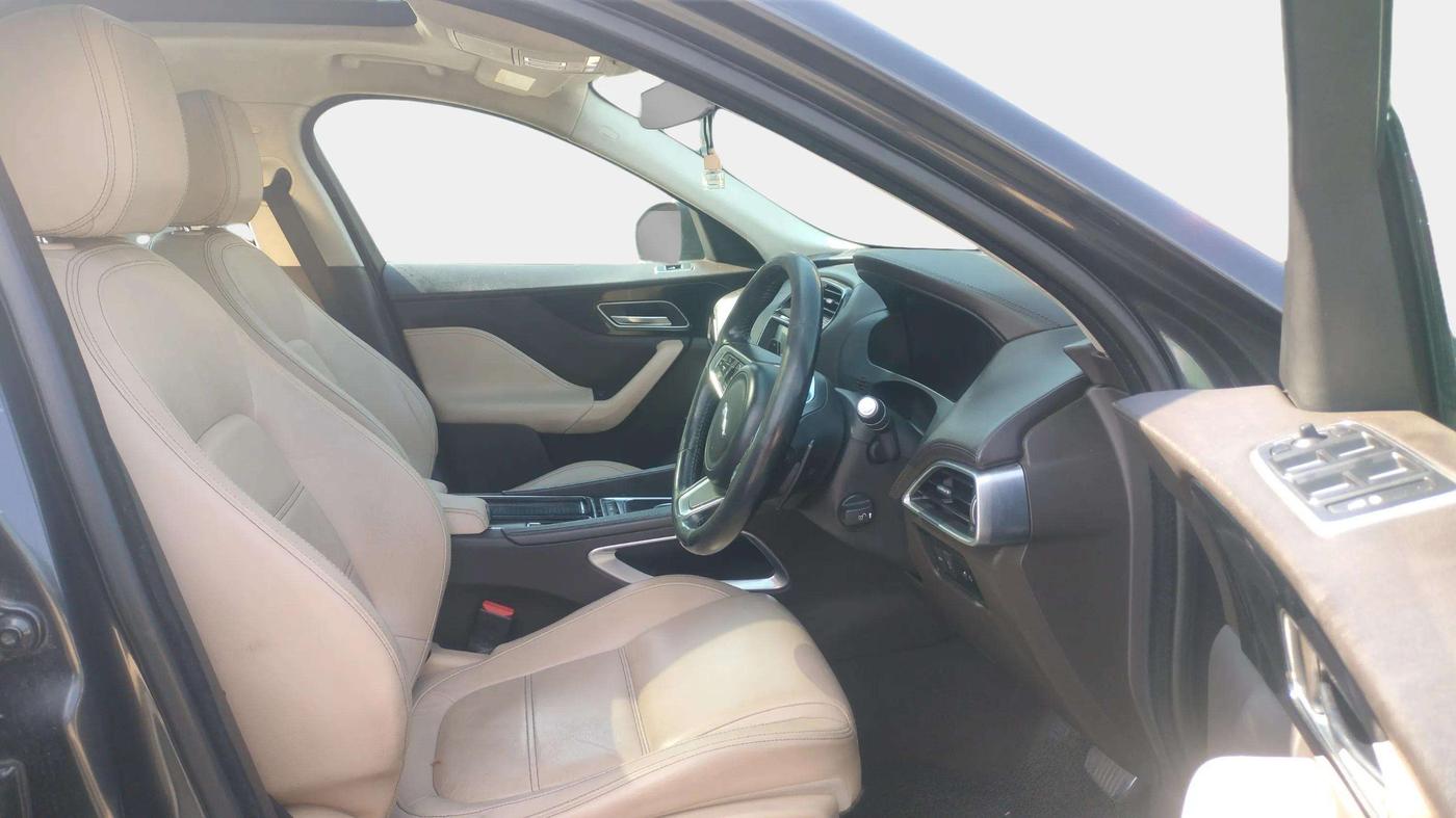 2018 Jaguar F- PACE PRESTIGE 2.0 DIESEL, Diesel, Automatic, 52,468 km, Right Side Front Door Cabin