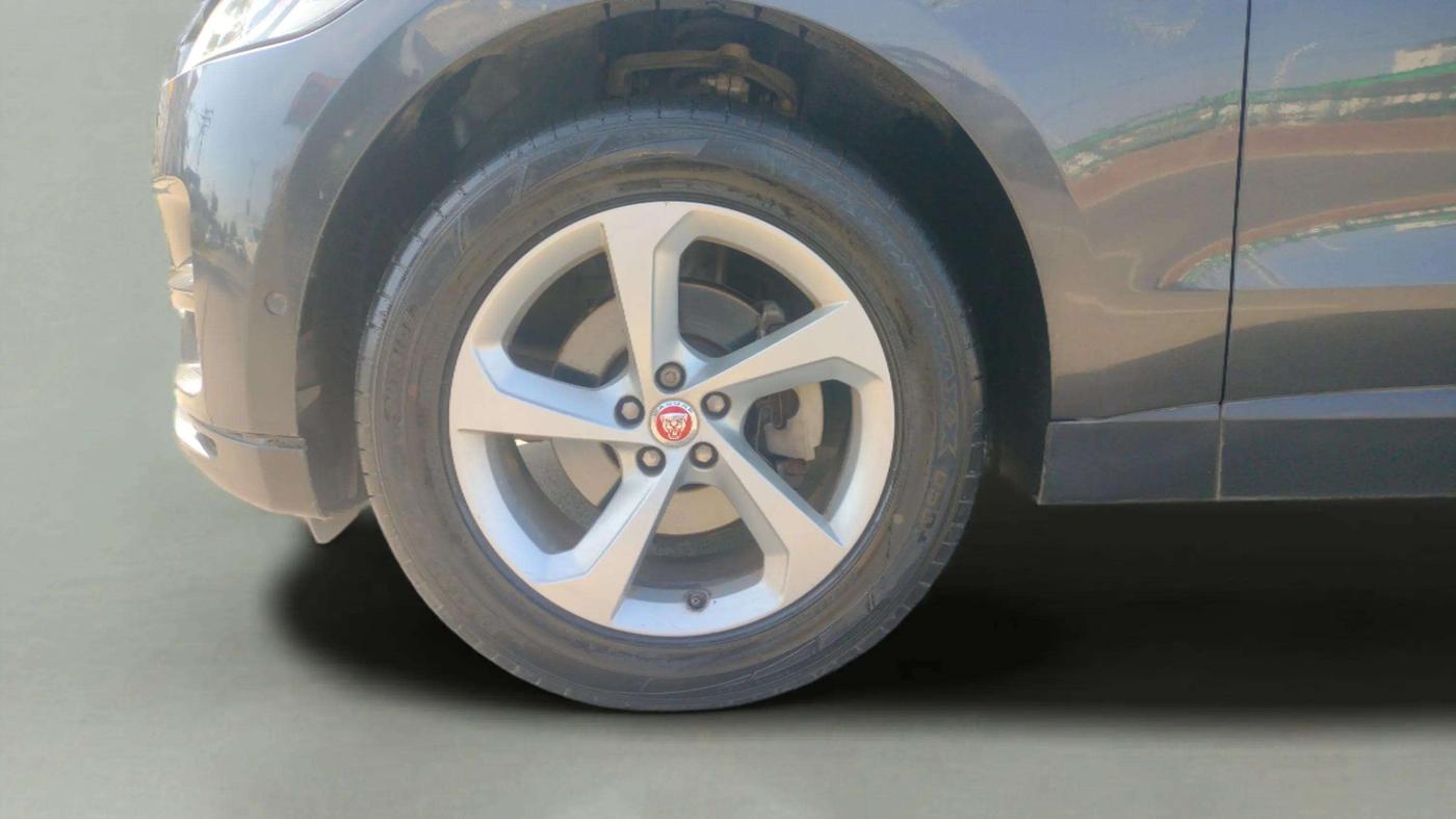 2018 Jaguar F- PACE PRESTIGE 2.0 DIESEL, Diesel, Automatic, 52,468 km, Left Front Wheel