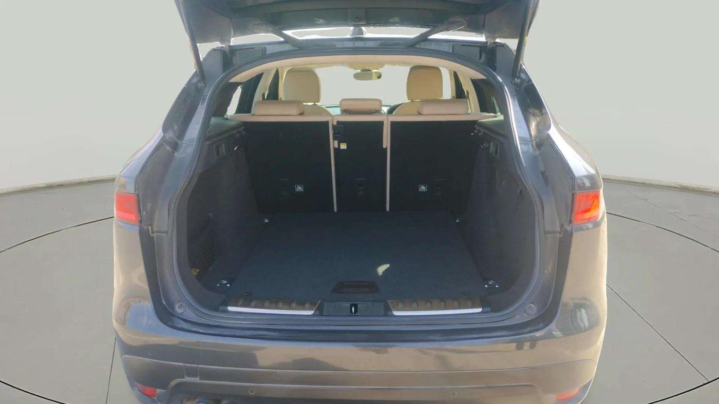 2018 Jaguar F- PACE PRESTIGE 2.0 DIESEL, Diesel, Automatic, 52,468 km, Boot Inside