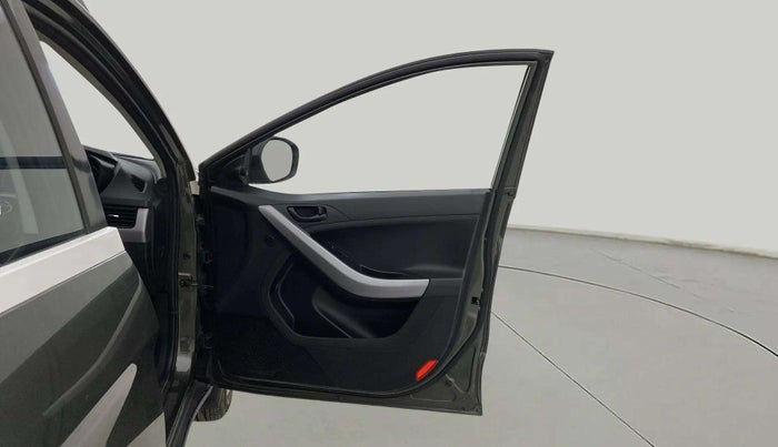 2020 Tata NEXON XM DIESEL, Diesel, Manual, 34,552 km, RHS Front Door