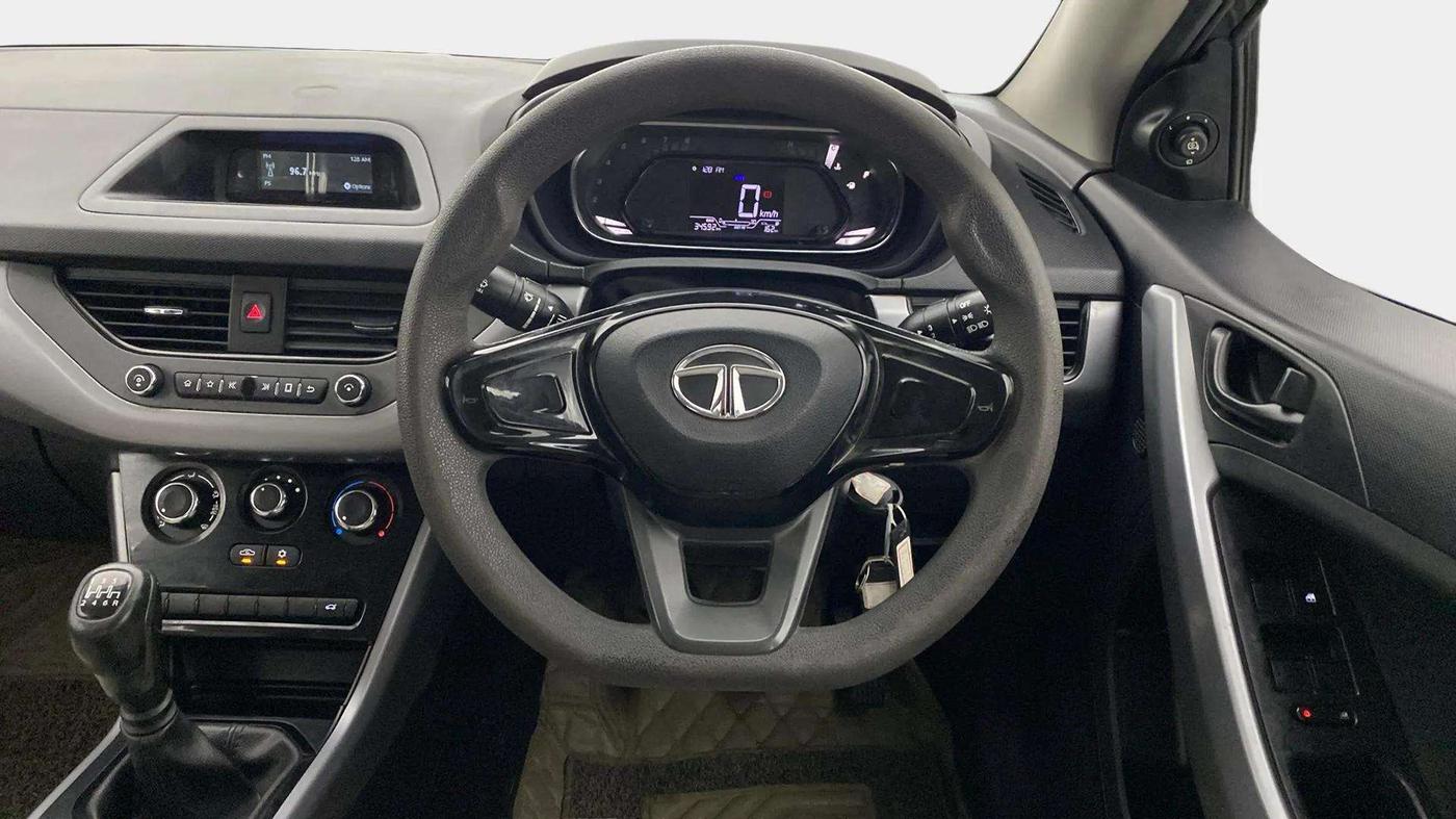 2020 Tata NEXON XM DIESEL, Diesel, Manual, 34,552 km, Steering Wheel Close Up