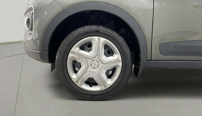 2020 Tata NEXON XM DIESEL, Diesel, Manual, 34,552 km, Left Front Wheel