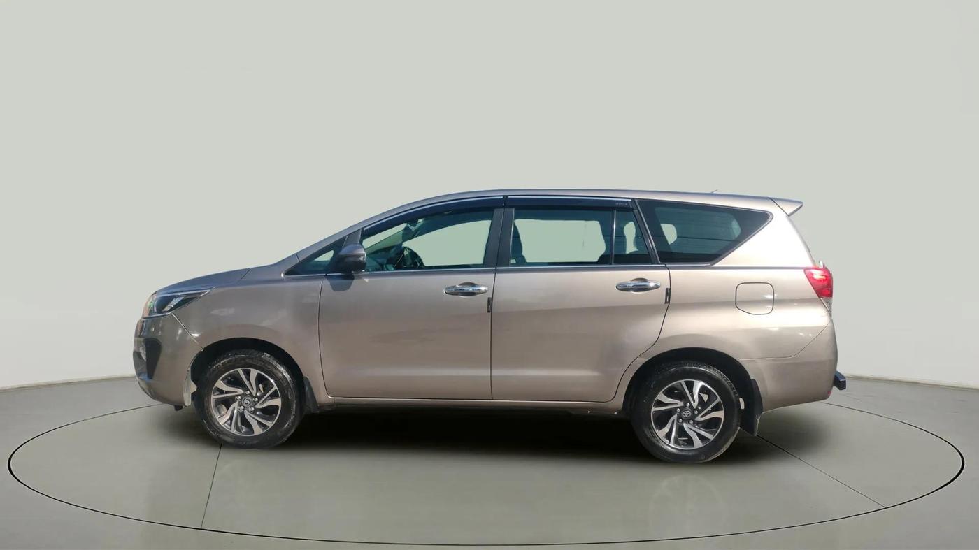 2021 Toyota Innova Crysta 2.4 VX 7 STR, Diesel, Manual, 1,12,786 km, Left Side