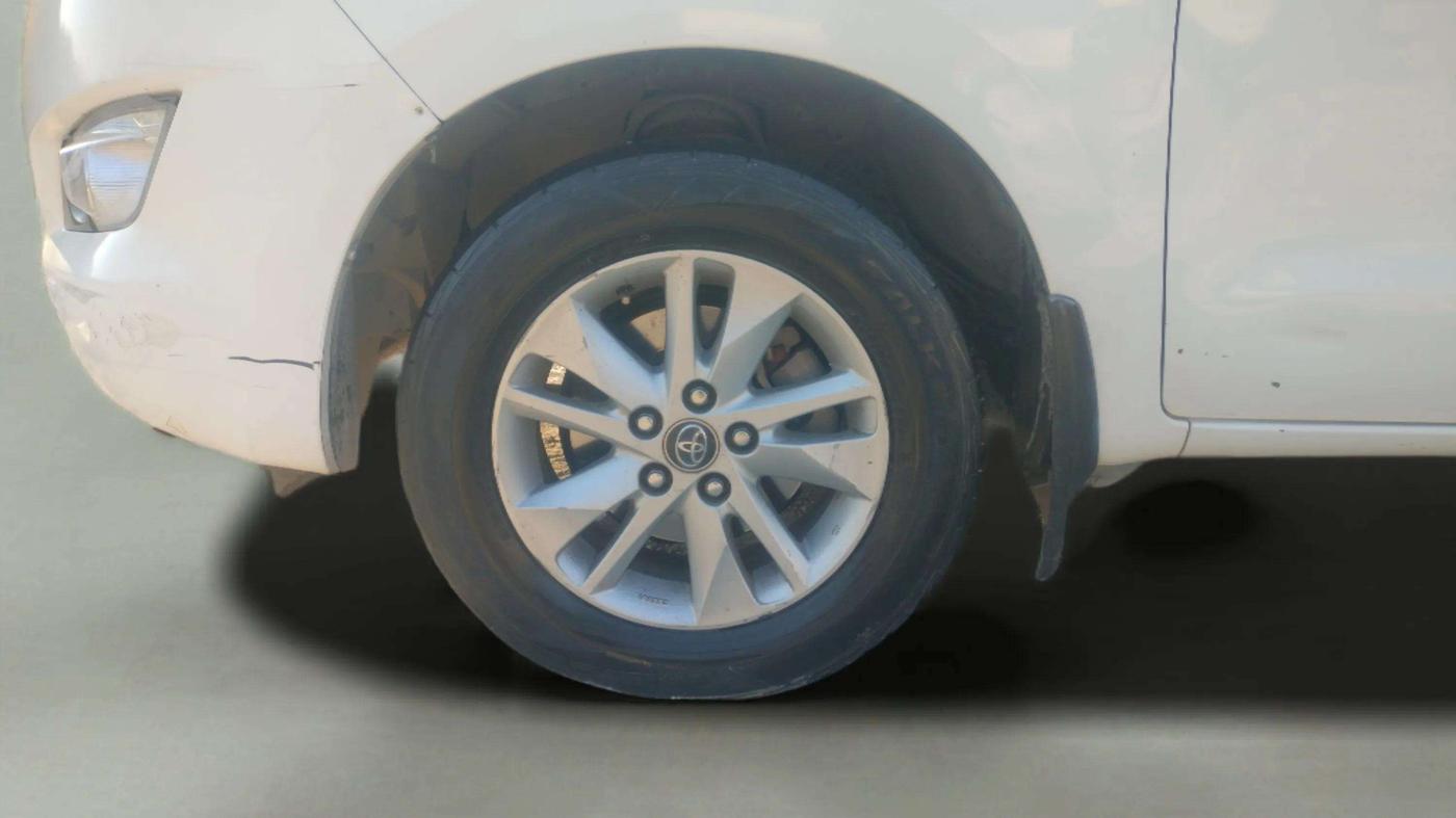 2019 Toyota Innova Crysta 2.4 G 7 STR, Diesel, Manual, 1,70,000 km, Left Front Wheel