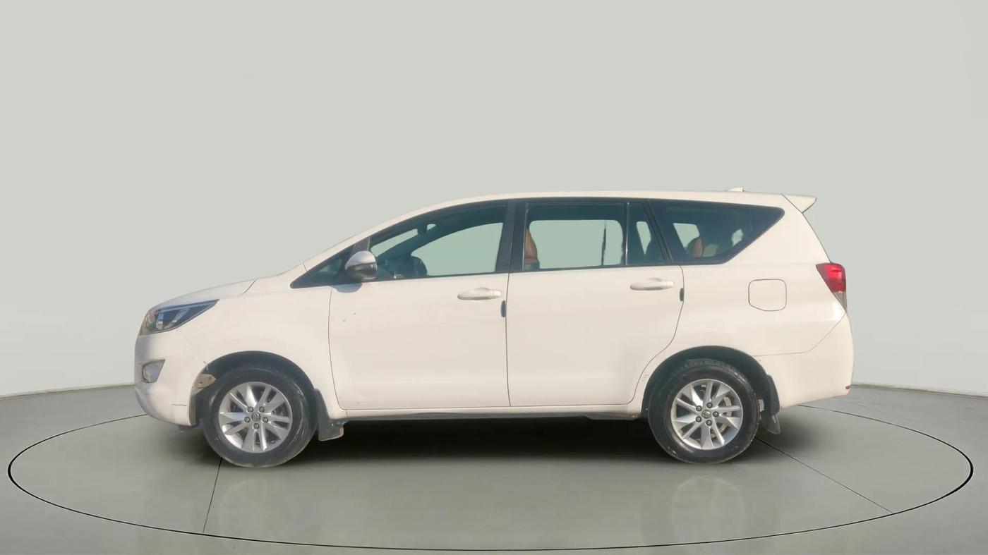 2019 Toyota Innova Crysta 2.4 G 7 STR, Diesel, Manual, 1,70,000 km, Left Side